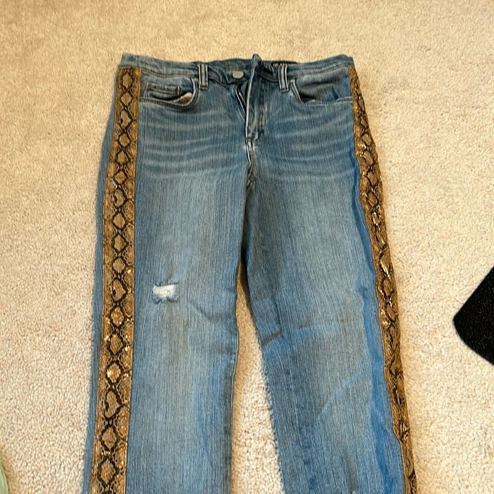 Decorative jeans
